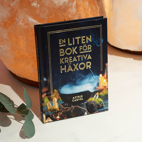 En liten bok för kreativa häxor 